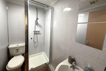 2 bed flat, Beaumont Road, Flat 2, St Judes, Plymouth, PL49BW - Image 3